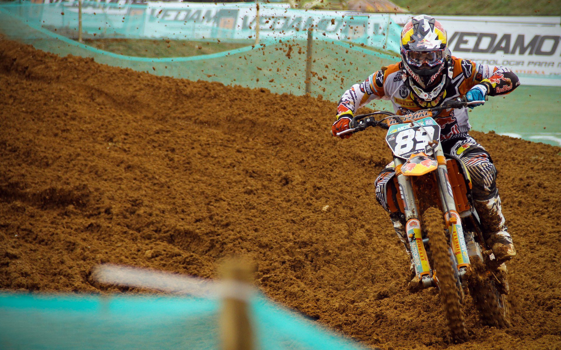 青少年“青春追梦”主题纪录片全景讲述年轻球员成长故事